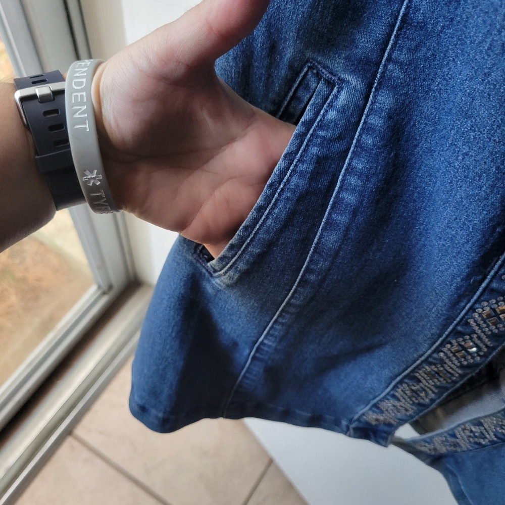 Distinct medium denim jacket - Picture 7 of 8